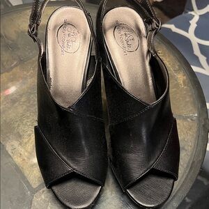 Life Stride Simply Comfort Black Heels